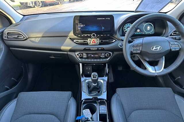 Hyundai i30 1.5T GDi 48v Hybrid Premium 5dr
